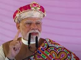 हरदोई में पीएम के जन्मदिन को कांग्रेस नें पकौड़े तलकर मनाया